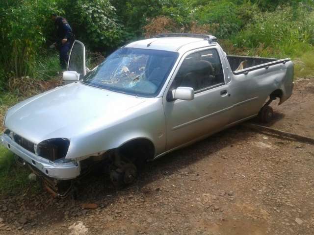 Ve&iacute;culo deixado em oficina &eacute; encontrado em ponto de desmanche na Capital