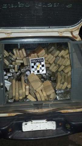 Dona de casa &eacute; presa com 152 kg de maconha no Jardim Radialista