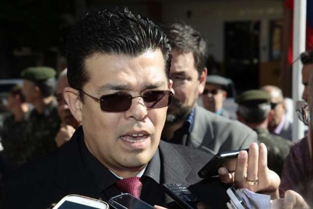 Ap&oacute;s veto, prefeito sanciona lei que equipara plant&atilde;o de dentistas aos m&eacute;dicos