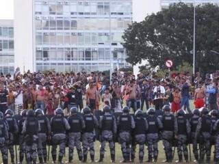 Força policial foi chamada para barrar manifestação em Brasília (Foto: Wilson Dias/Agência Brasil)