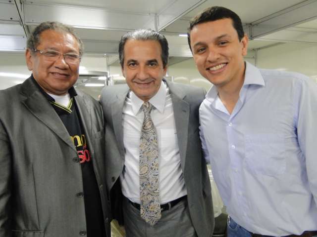 Malafaia e Marcos Feliciano v&ecirc;m para curso &ldquo;colheita excelente&rdquo; na Capital