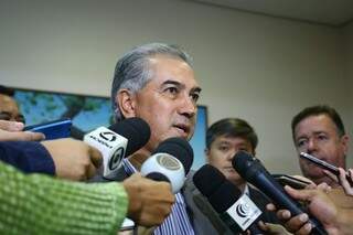 Governador Reinaldo Azambuja (PSDB) divulgou sobre projetos de infraestrutura para Mato Grosso do Sul. (Foto: André Bittar)