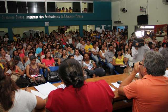 Vice-governadora eleita apoia greve dos professores e promete melhorias