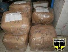 Homem &eacute; detido ao tentar fugir com ve&iacute;culo carregado de produtos contrabandeados