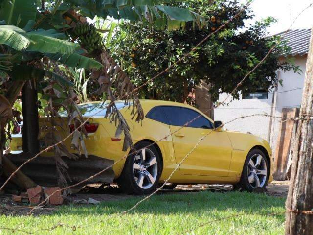 Pol&iacute;cia localiza Camaro usado em fuga depois de sobrinho matar tio