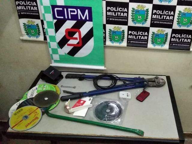 Pego com CNH falsa, &ldquo;Gord&atilde;o&rdquo; confessa roubo de carro e dois furtos a lojas