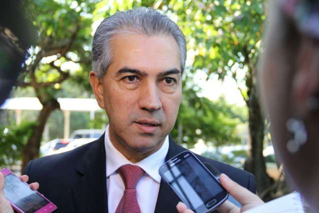Reinaldo diz que interino foi a&ccedil;&atilde;o emergencial e confirma posse na 2&ordf; feira