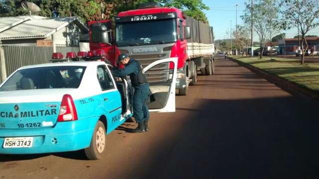 Bandido amea&ccedil;ou matar chefe de fam&iacute;lia ap&oacute;s caminh&atilde;o &quot;apagar&quot; na fuga