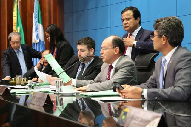 Deputados aprovam divulga&ccedil;&atilde;o de taxa de juros em vendas a prazo
