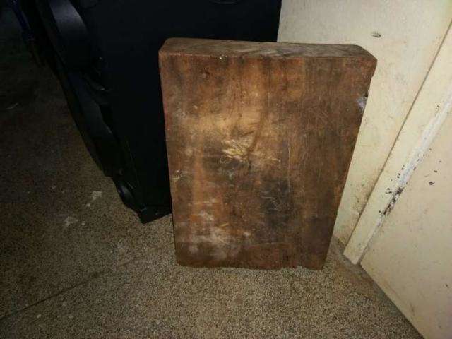 Jovem &eacute; preso ap&oacute;s atingir a cabe&ccedil;a da av&oacute; de 62 anos com peda&ccedil;o de madeira
