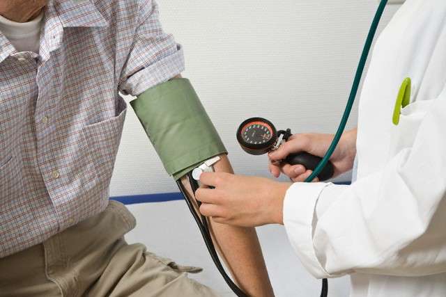 M&eacute;dicos rec&eacute;m formados ter&atilde;o de atuar, pelo menos, 2 anos na rede p&uacute;blica