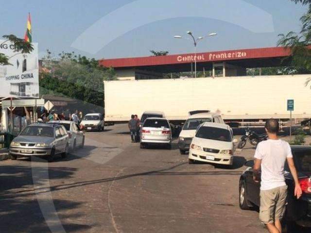 Fronteira chega ao 20&ordm; dia fechada, mesmo com ren&uacute;ncia de Evo Morales