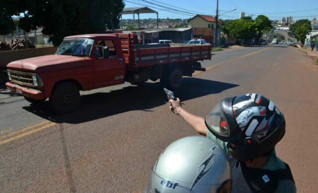  Pol&iacute;cia faz reconstitui&ccedil;&atilde;o de assassinato ocorrido na avenida Mascarenhas 