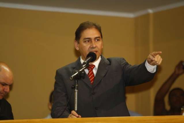 Bernal cita telefone de Dilma para liberar R$ 75 milh&otilde;es do PAC