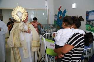 Em tempos de viol&ecirc;ncia, dom Dimas alerta para glamouriza&ccedil;&atilde;o do mal 