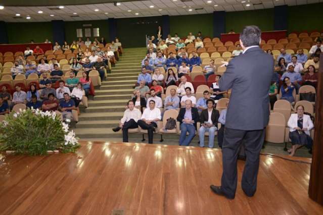 Parceria p&uacute;blico privada &eacute; sa&iacute;da para munic&iacute;pios terem saneamento b&aacute;sico