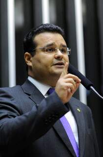 Fábio Trad em discurso no plenário da Câmara. (Foto: Divulgação/Câmara).