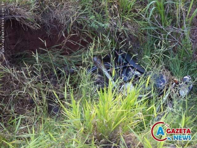 Jovem &eacute; encontrado morto &agrave;s margens de rodovia
