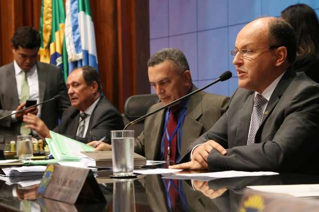 Com fim da reforma, Assembleia promete chamar aprovados em junho
