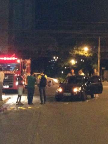 Motoqueiro fica gravemente ferido em acidente na Afonso Pena