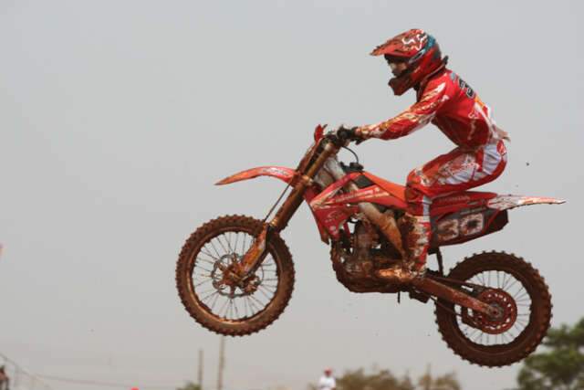  Piloto de MS surpreende e vence etapa da MX2 em Dourados; Paulista leva o t&iacute;tulo