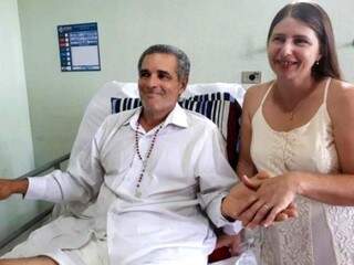 Acidente interrompeu cerimônia em Rio Verde, mas Carlos e Sandra casaram dentro do hospital. (Foto: Arquivo Pessoal)