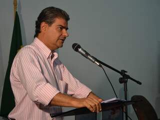 Durante evento na Semed nesta manhã, Trad disse não temer ficar de fora da disputa ao governo em 2014. (Foto: Fabiano Arruda)