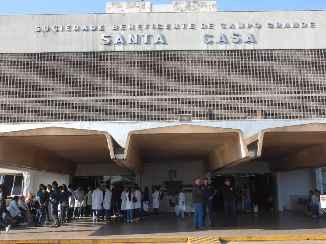  Santa Casa vai &agrave; C&acirc;mara explicar diferen&ccedil;a no tratamento entre SUS e conv&ecirc;nios