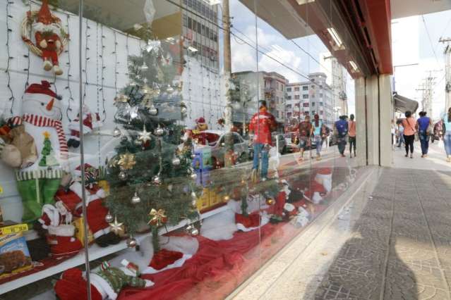 Compras de Natal v&atilde;o ter queda de 18% e movimentar R$ 174 milh&otilde;es em MS
