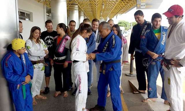 Corumbaense campe&atilde; mundial de jiu-jitsu &eacute; graduada faixa preta