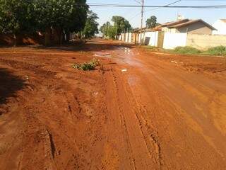 Motoristas e motociclistas, além de crianças, são os mais prejudicados pela sujeira (Foto: Divulgação/Rosa Maria)