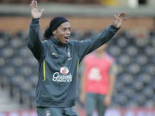 Ronaldinho Gaúcho retorna à seleção brasileira contra Gana. (Foto: Mowa Press)