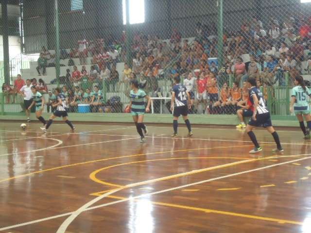 Com 10 equipes, Copa Pelezinho Feminino de Futsal come&ccedil;a no s&aacute;bado  