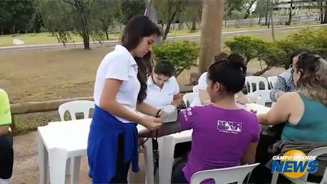 Ao ar livre no Parque das Na&ccedil;&otilde;es, evento alerta sobre riscos para o cora&ccedil;&atilde;o