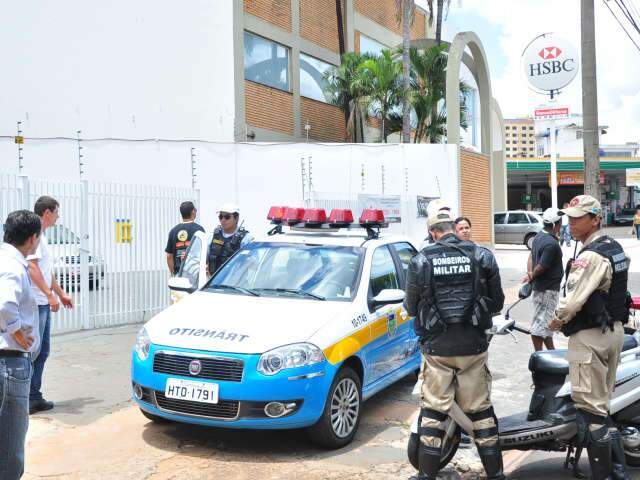  Testemunhas acusam motorista de atropelar jovem e fugir; ele nega