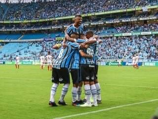 Vitória acabou com série de jogos do Grêmio sem marcar e garantiu Tricolor na final do Gaúchão. (Foto: Lucas Uebel/Grêmio FBPA)