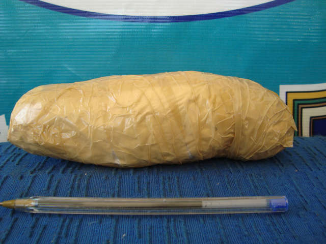  Em liberdade condicional h&aacute; 5 meses, homem &eacute; preso com coca&iacute;na