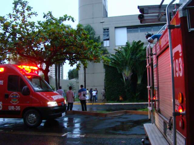 Ap&oacute;s inc&ecirc;ndio, Prefeitura de Campo Grande &eacute; lacrada para per&iacute;cia 