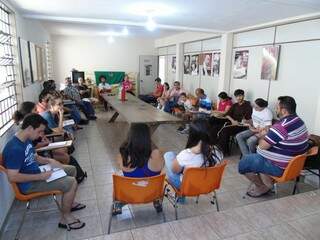 Movimentos sociais se reuniram na sede do CDDH hoje (Foto: Divulgação/CDDH)