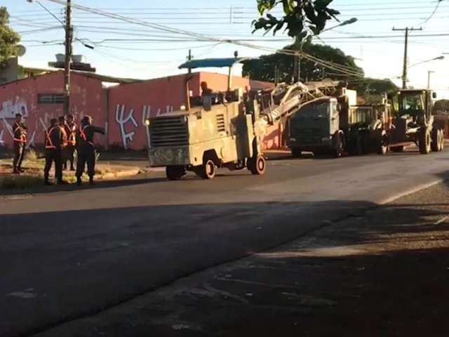 Ex&eacute;rcito interdita cruzamentos da Brilhante e Bandeirantes para obras