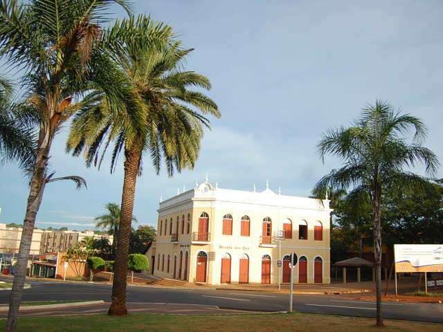  Previs&atilde;o de tempo nublado com chuvas e trovoadas em MS nesta quarta