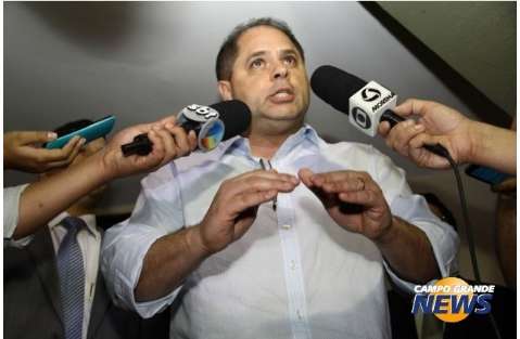 Mario Cesar renuncia à presidência da Câmara e volta ao cargo de vereador