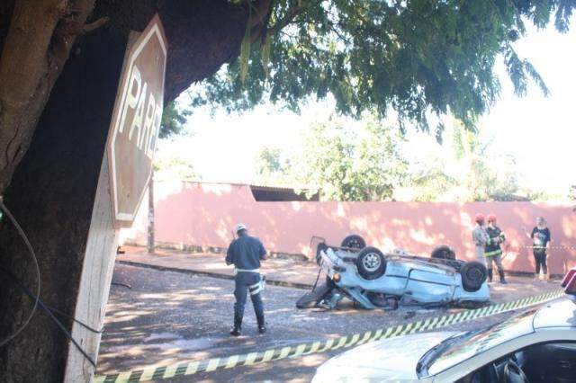 Motorista que causou acidente ao furar preferencial n&atilde;o tem CNH