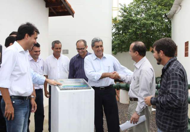  Governador entrega mais de R$ 900 mil em melhorias em Rio Verde