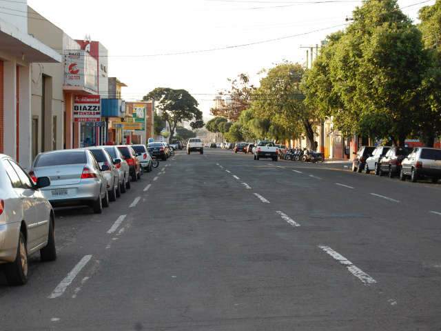  De ponta a ponta rua 14 de Julho completa cem anos