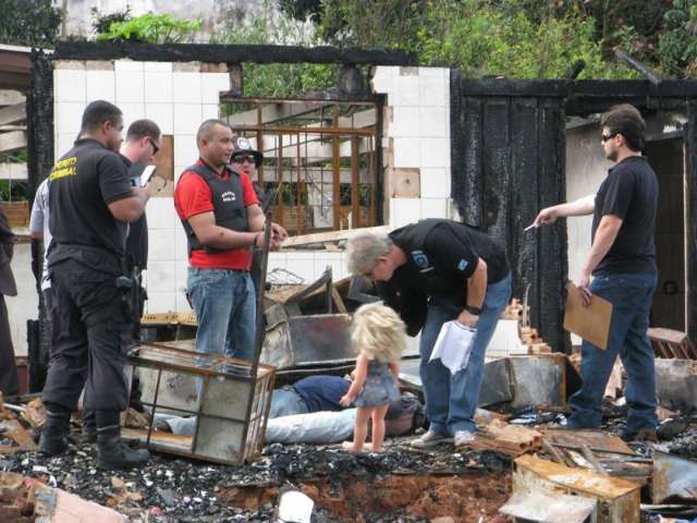 Pol&iacute;cia diz que n&atilde;o h&aacute; provas de que havia R$ 50 mil em conveni&ecirc;ncia incendiada