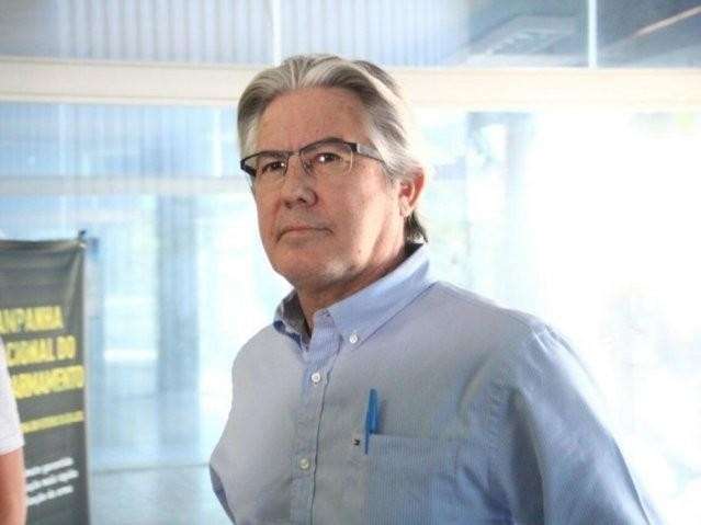 Justi&ccedil;a libera 31 ve&iacute;culos de Baird e manda avaliar empresa de testa de ferro  