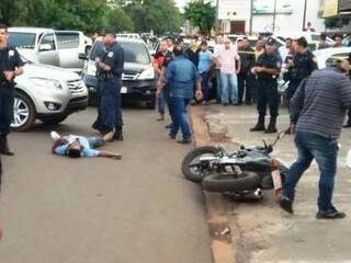 Pistoleiro foi morto por policiais paraguaios após abordagem que iniciou tiroteio (Foto: Reprodução/Porã News)