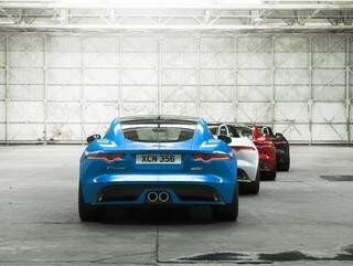 Jaguar apresenta série limitada F-Type British Design 