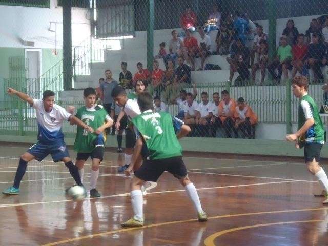 Copa Pelezinho de futsal ter&aacute; cinco jogos neste s&aacute;bado na Capital